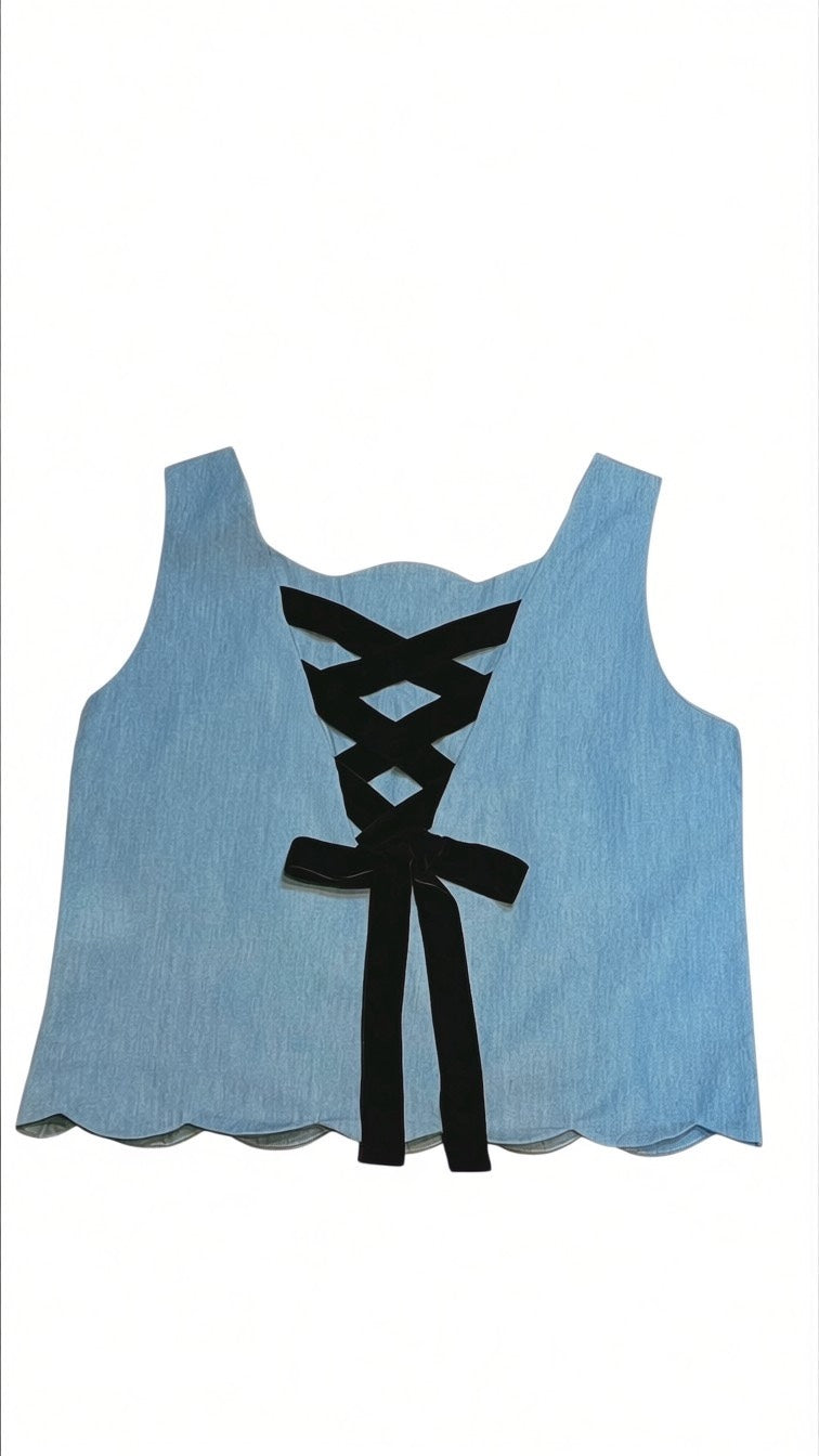 Back Ribbon Sleeveless Blouse