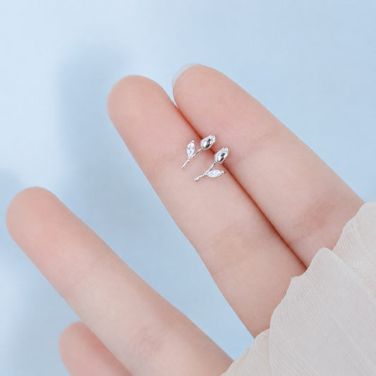 petit tulip pierce